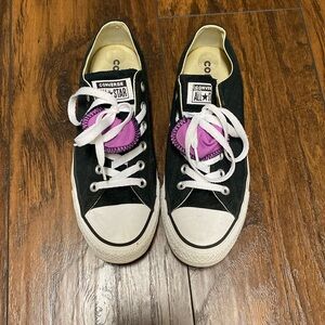 Women’s converse